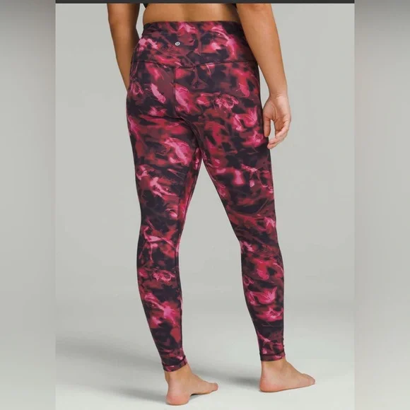 #223 NWT Lululemon Align High-Rise Pant 28"
Intensity Pink Blossom Multi Sz 8 - Picture 3 of 9